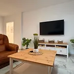 Апартаменты Good Vibes Siam View *